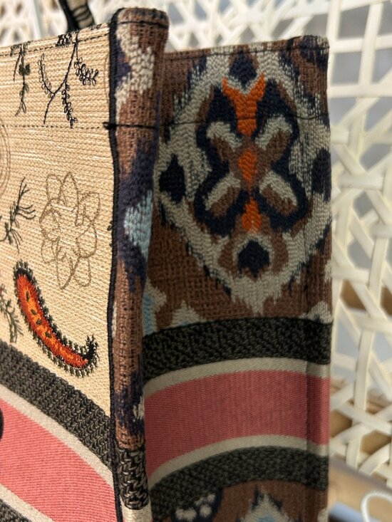 Dior Christian Dior Book Tote, Large - Picture 13 of 16